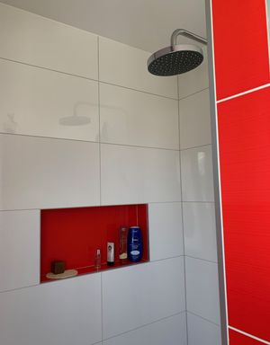 Innen-WC/Dusche auf Anfrage und gegen Reinigungsgebühr